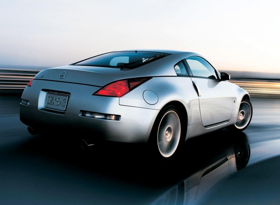  Nissan 350Z 2002 года  (фото 7 из 19)